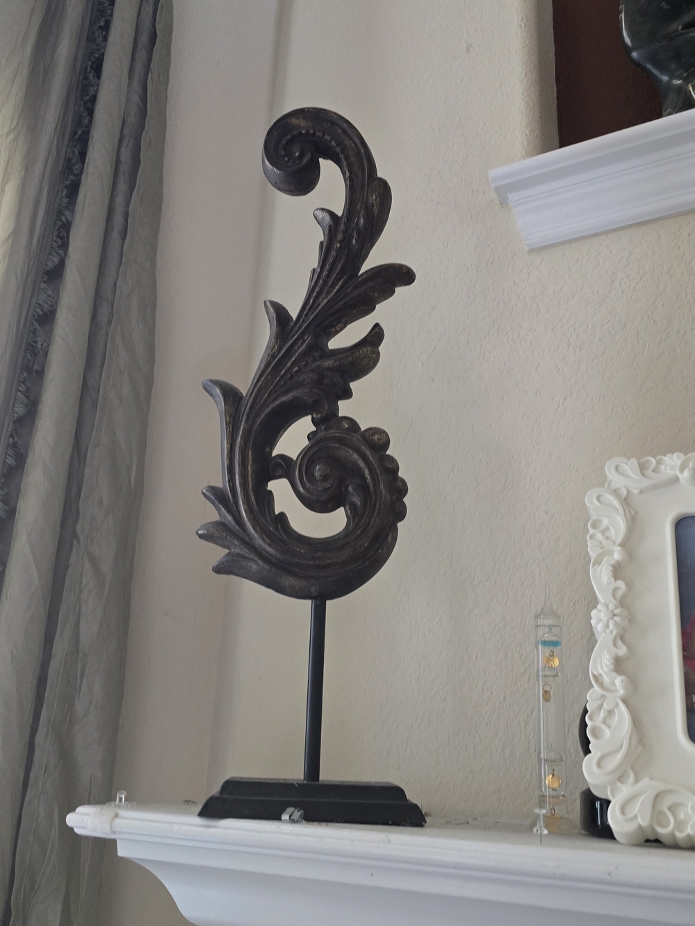 Decorative Brown Scroll Pedestal Accent Sculpture - Unbranded